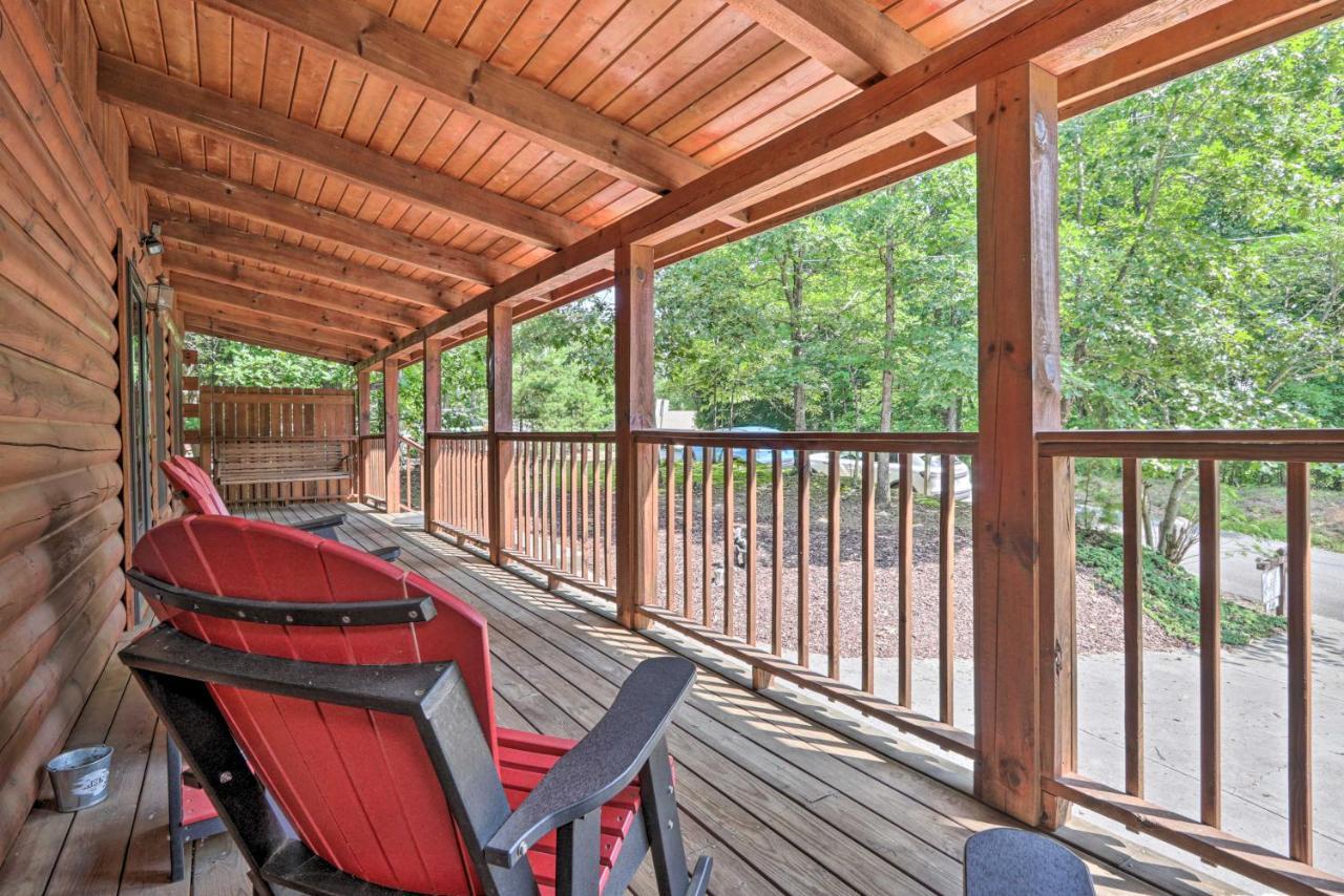 Cabin With Deck And Fireplace Less Than 3 Mi To Dollywood! Pigeon Forge Ngoại thất bức ảnh